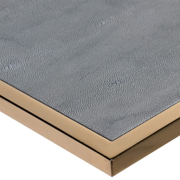 Stolik boczny Enderby 49x61 cm złota ramą szagryn w kolorze szarym wieszak na czasopisma