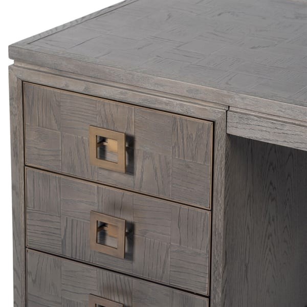 Biurko Camile Oak 140x77,5 cm szary dąb trzy szuflady fornir żelazne mosiężne uchwyty i nóżki