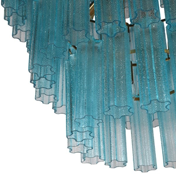 Duży niebieski żyrandol Maldon Blue o wysokości 110 cm