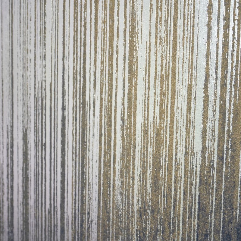 Metaliczne detale złotej folii na obrazie Rain