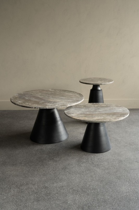 Stolik marmurowy okrągły Finsbury Marble 75 cm okrągły stolik z marmurowym blatem i czarną podstawą z metalu