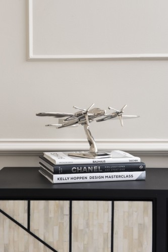 Figurka dekoracyjna Plane Silver 40 cm – srebrny samolot z aluminium na podstawie