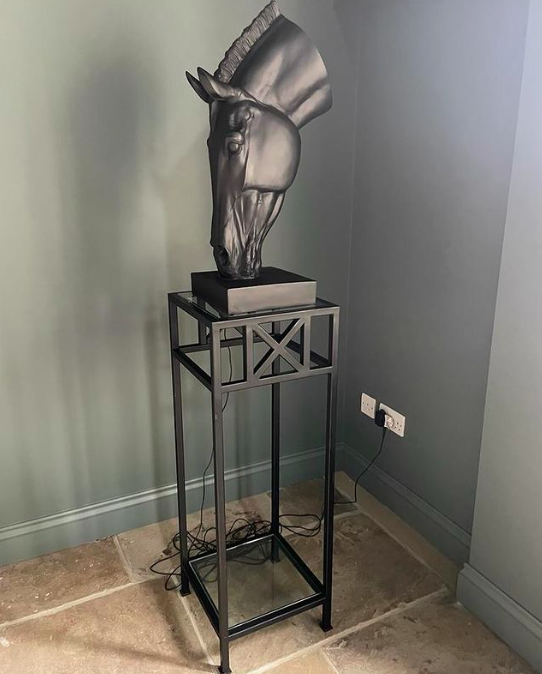 Czarna rzeźba Horse 70 cm statua koń głowa konia oryginalna dekoracja