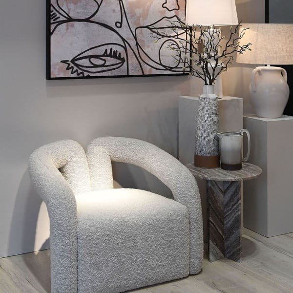 Fotel Camden Grey szara tkanina boucle dekoracyjny fotel z oryginalnym oparciem