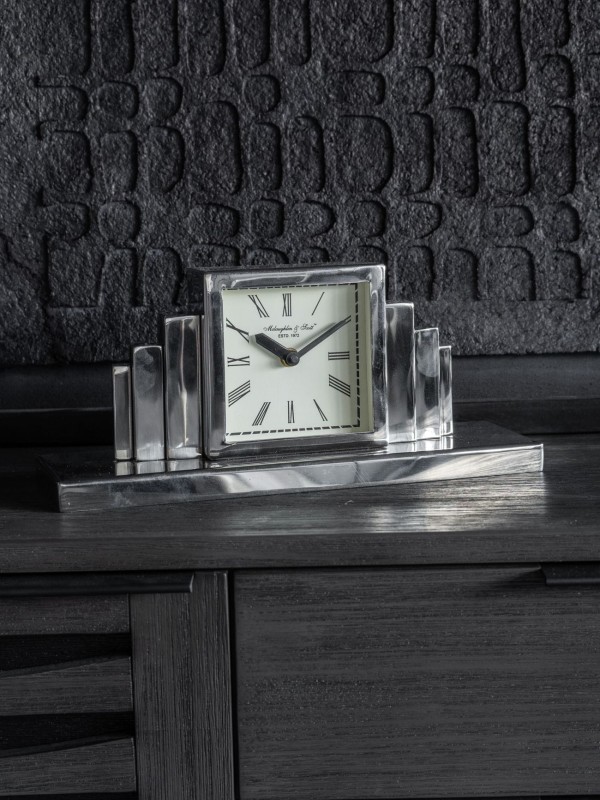 Stalowy zegar kominkowy Art Deco 34,5 cm srebrny zegar stojący