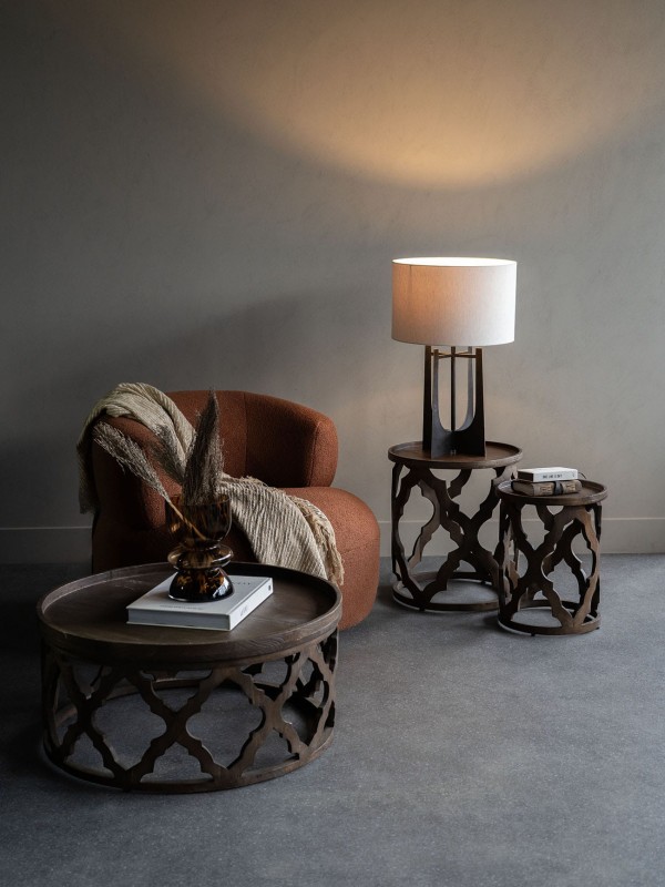 Lampa Linton Black z geometryczną podstawą