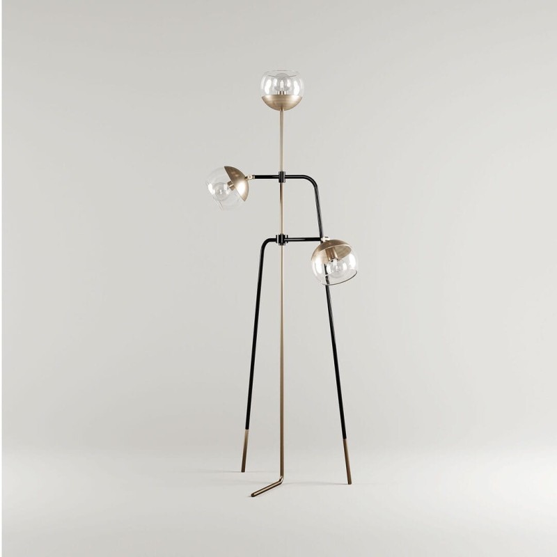 Lampa podłogowa Black Widow od Creativemary 180 cm trzy klosze szklane mosiężna podstawa