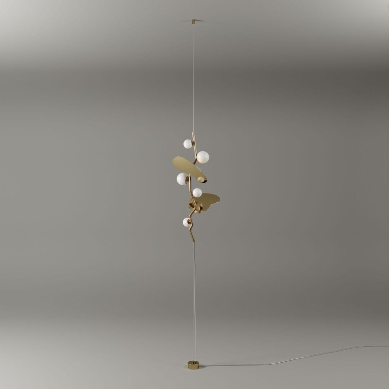 Lampa sufitowa Almond II od Creativemary 300 cm szklane klosze kule mosiężna rama