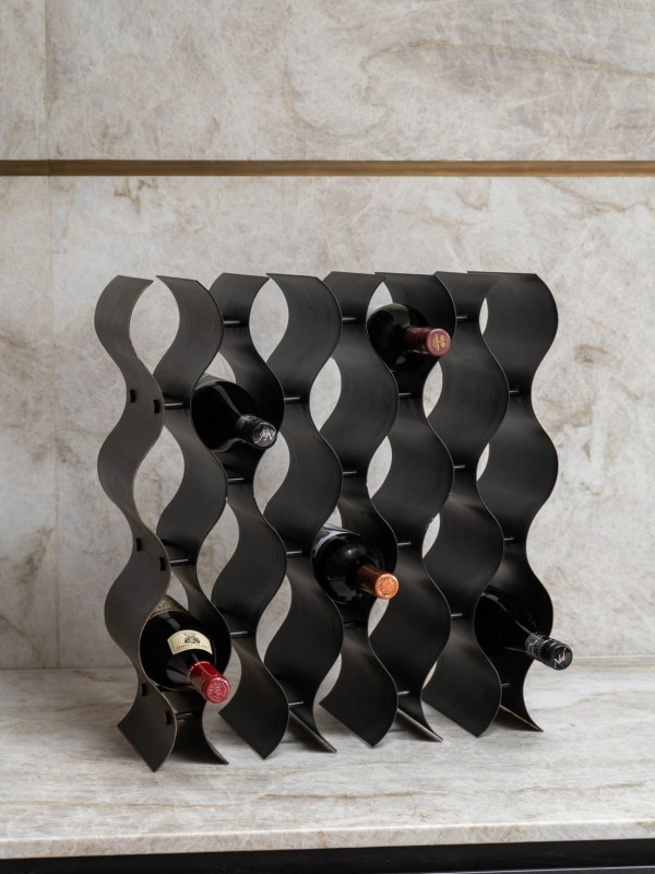 Stojak na wino Chesham Bronze 18 butelek 50 cm żelazo