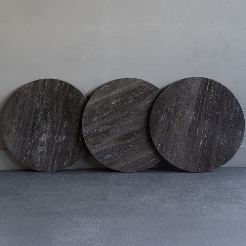 Stolik marmurowy Finsbury Marble Small 60 cm okrągły stolik z marmurowym blatem i czarną podstawą