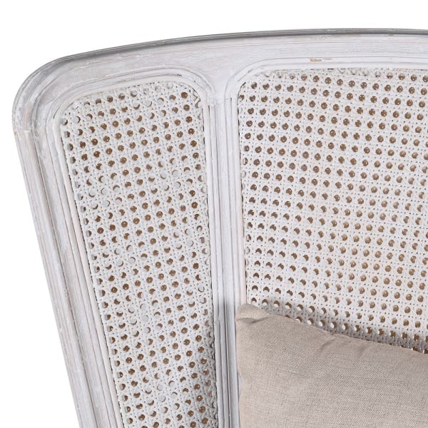 Elegancki fotel z plecionką wiedeńską i rattanowym oparciem