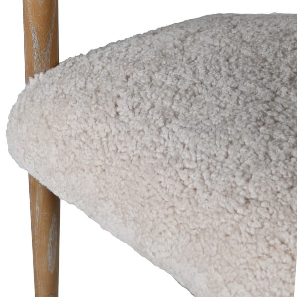 Krzesło Pimlico Fur polyester rama i nogi drewno jesion kremowe krzesło