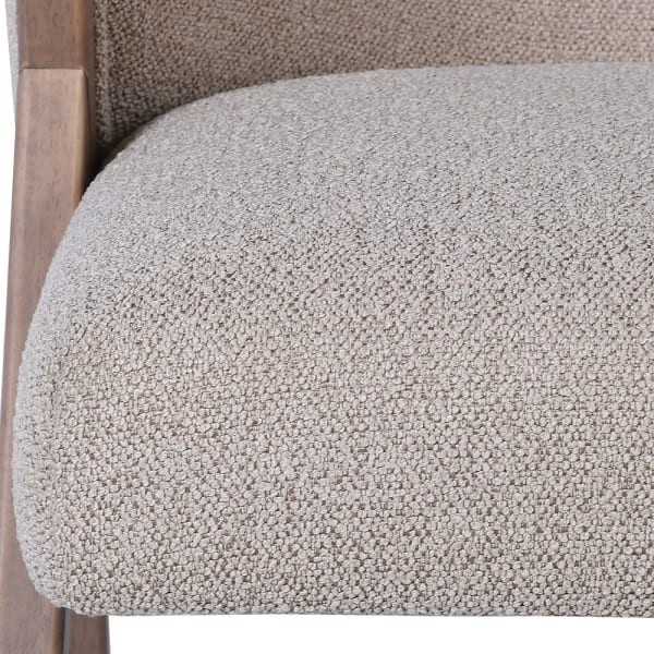 Beżowe Krzesło tapicerowane Belgrave Beige z drewnianymi detalami