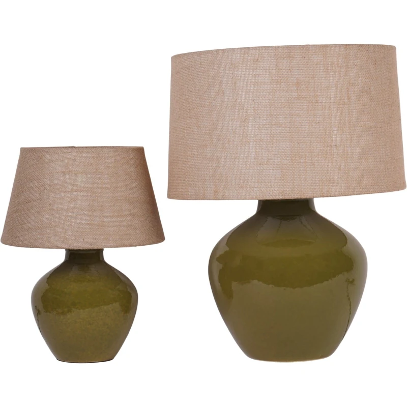 Lampa z naturalnym abażurem typu hessian