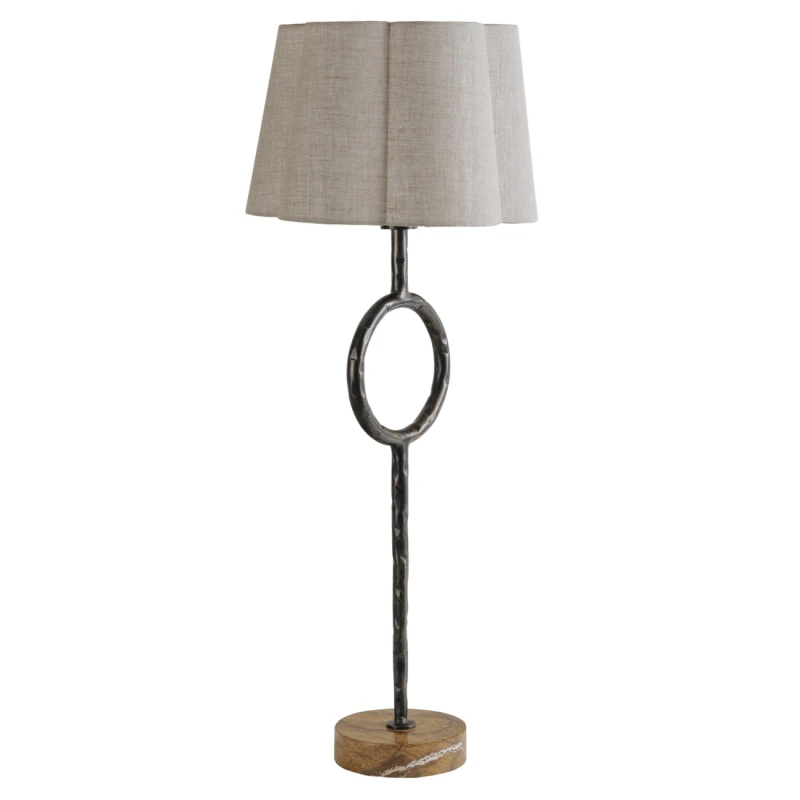 Wysoka lampa z marmurową podstawą i lnianym abażurem