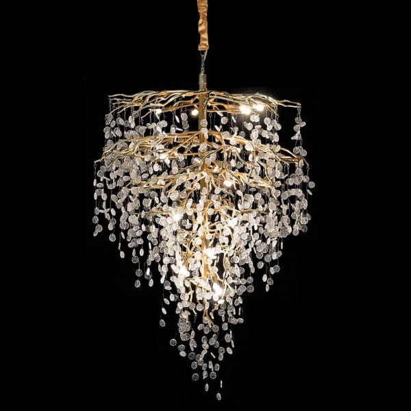 Złoty żyrandol do salonu lub jadalni Innov Rainfall 130 cm długości szklane krople złota rama