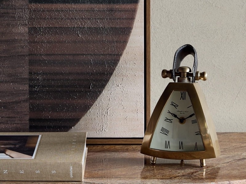 Zegar na biurko Eaton Brass S 18 cm złoty zegar stojący mosiądz skóra