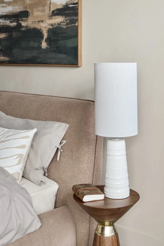 Biała lampa stołowa Bremner White 75,5 cm