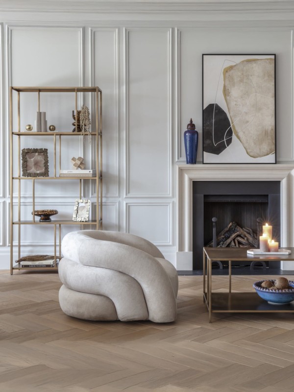 Przytulny fotel Belgrave Cream designerski fotel kremowy do salonu