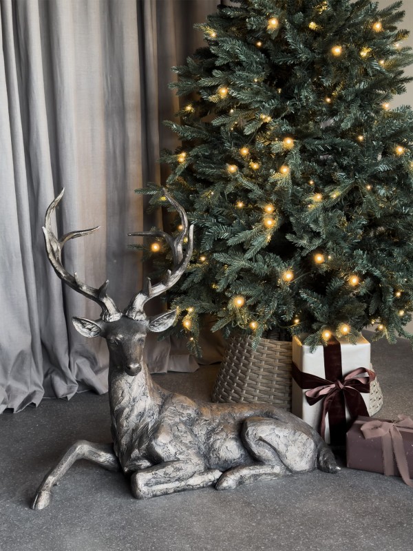 Rzeźba Lying Deer Bronze 82,5 cm – leżący jeleń z poliresinu
