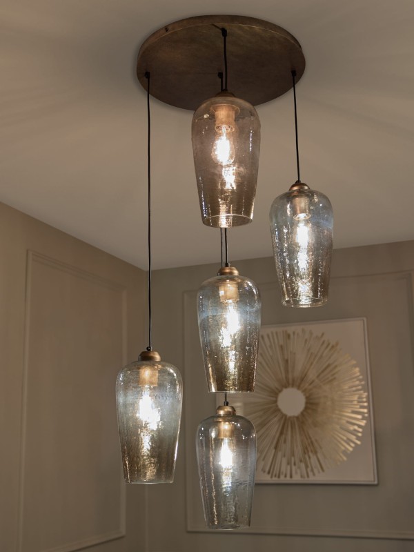 Złota szklana lampa sufitowa Charlotte 182x45 cm pięć szklanych kloszy