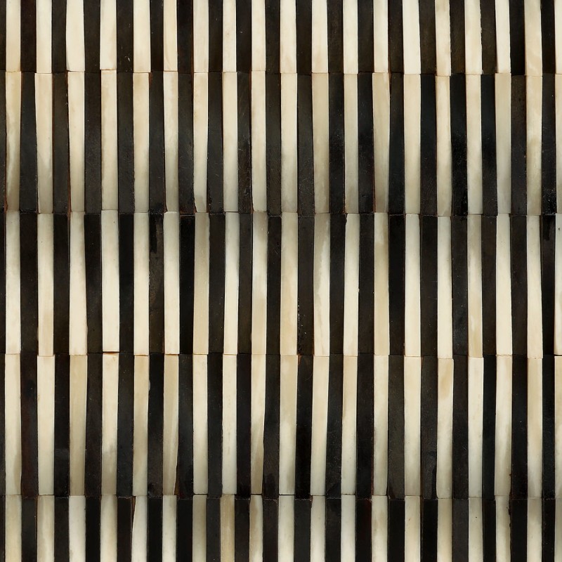 Komoda czterodrzwiowa Merida 150 cm drewniana komoda zdobione fronty