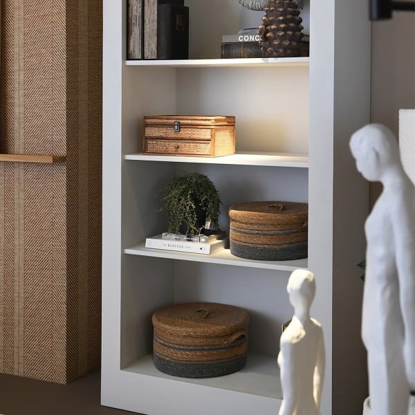 Biały regał Arched 230 cm z łukiem do salonu