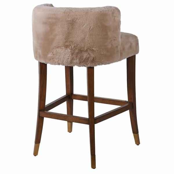 Luksusowy hoker Lyall z tapicerką faux shearling i drewnem dębowym