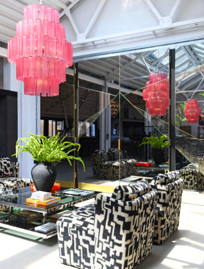 Różowy żyrandol Maldon Pink 115x80 cm różowe szkło żelazo duży rozmiar