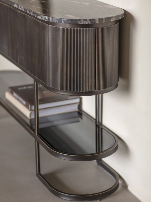 Czarna konsola marmur Primrose Black 140 cm brązowa podstawa i marmurowy blat