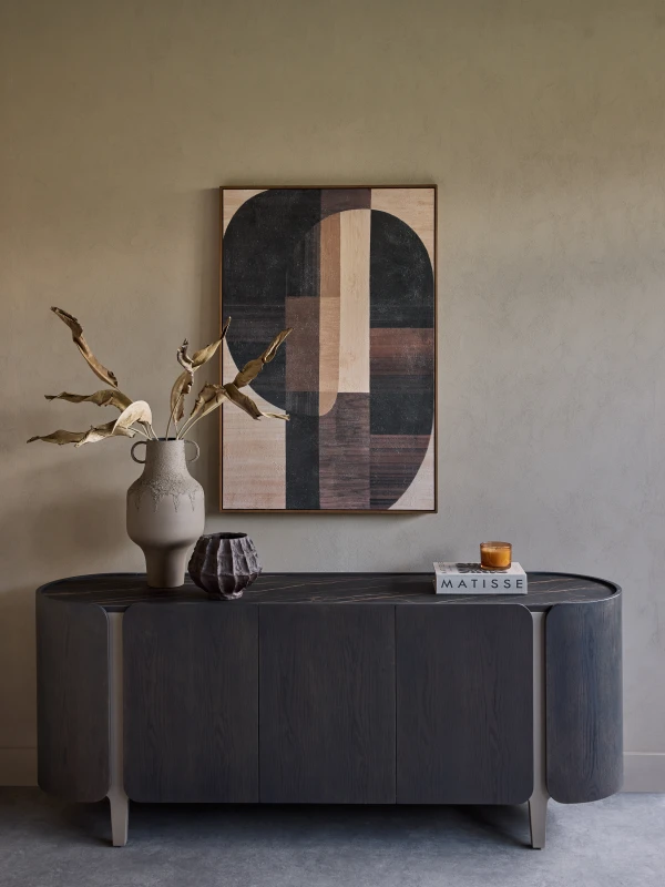 Komoda Finsbury z ceramicznym blatem w nowoczesnym salonie