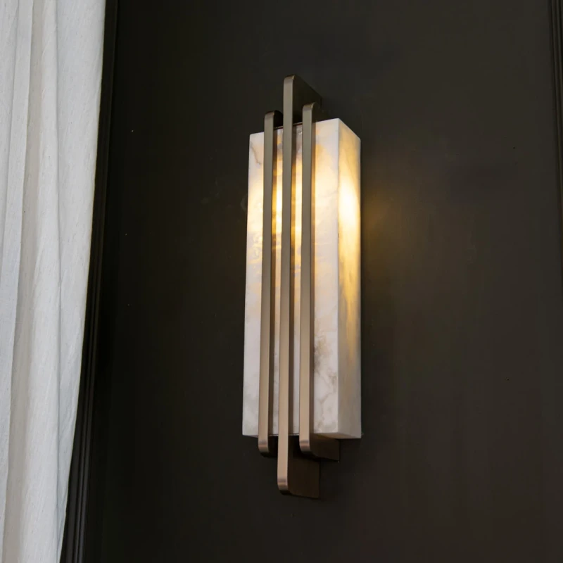 Alabastrowa lampa ścienna do wnętrza modern classic