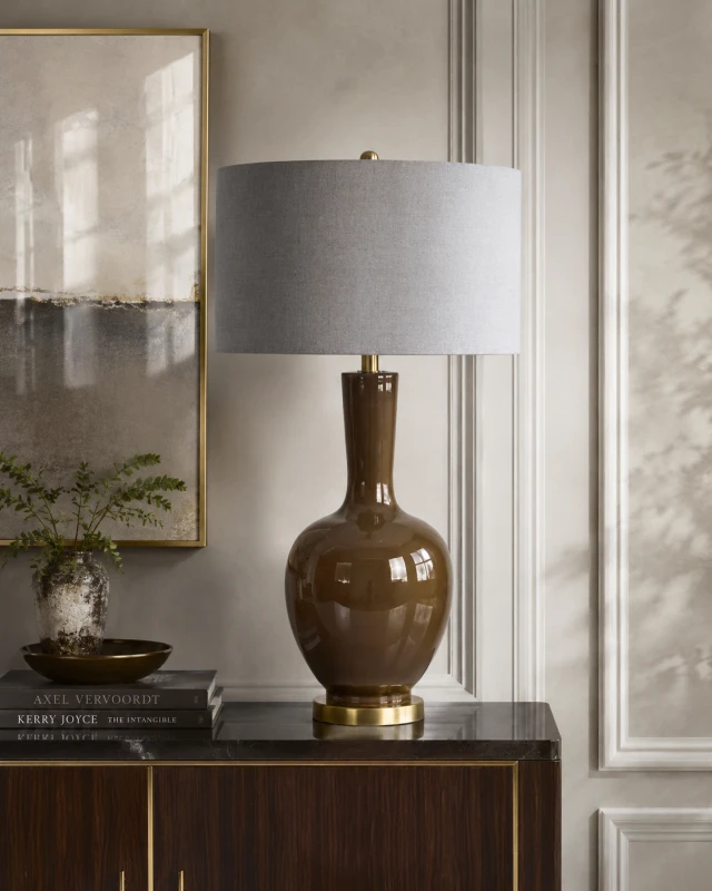 Brązowa lampa stołowa ceramiczna Elegance Brown 82 cm brązowa lampa na komodę z szarym abażurem
