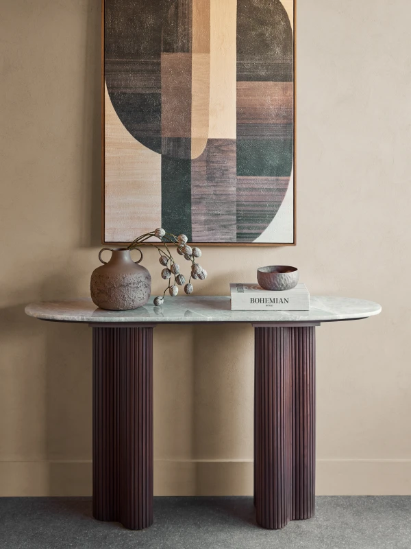 Konsola do salonu Bremner 140 cm drewniana podstawa i marmurowy blat
