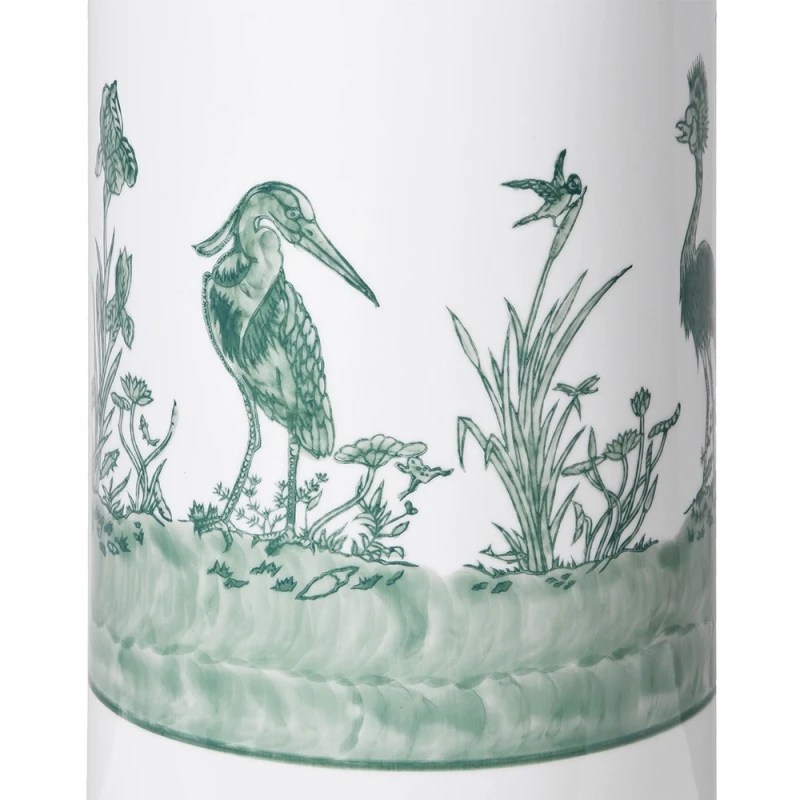 Zielony wzór czapli, drobnych ptaków i roślinności na ceramice Richmond Birds