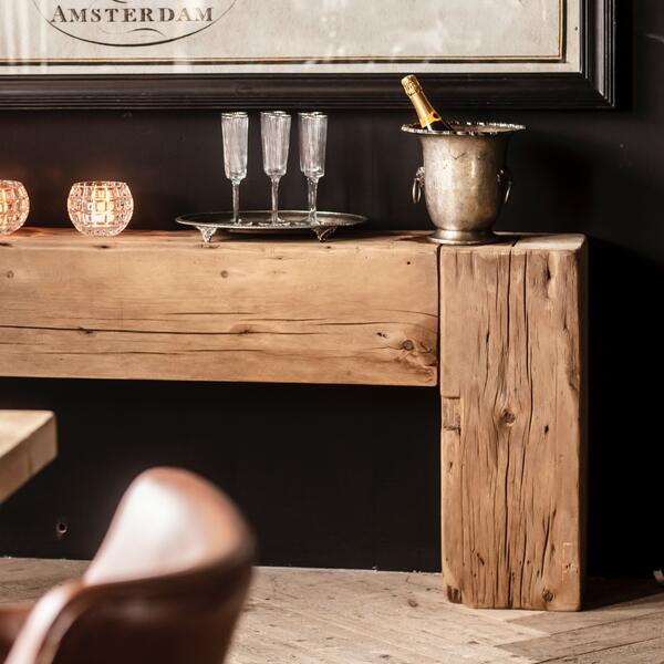 Ekskluzywna drewniana konsola z drewna z recyklingu 