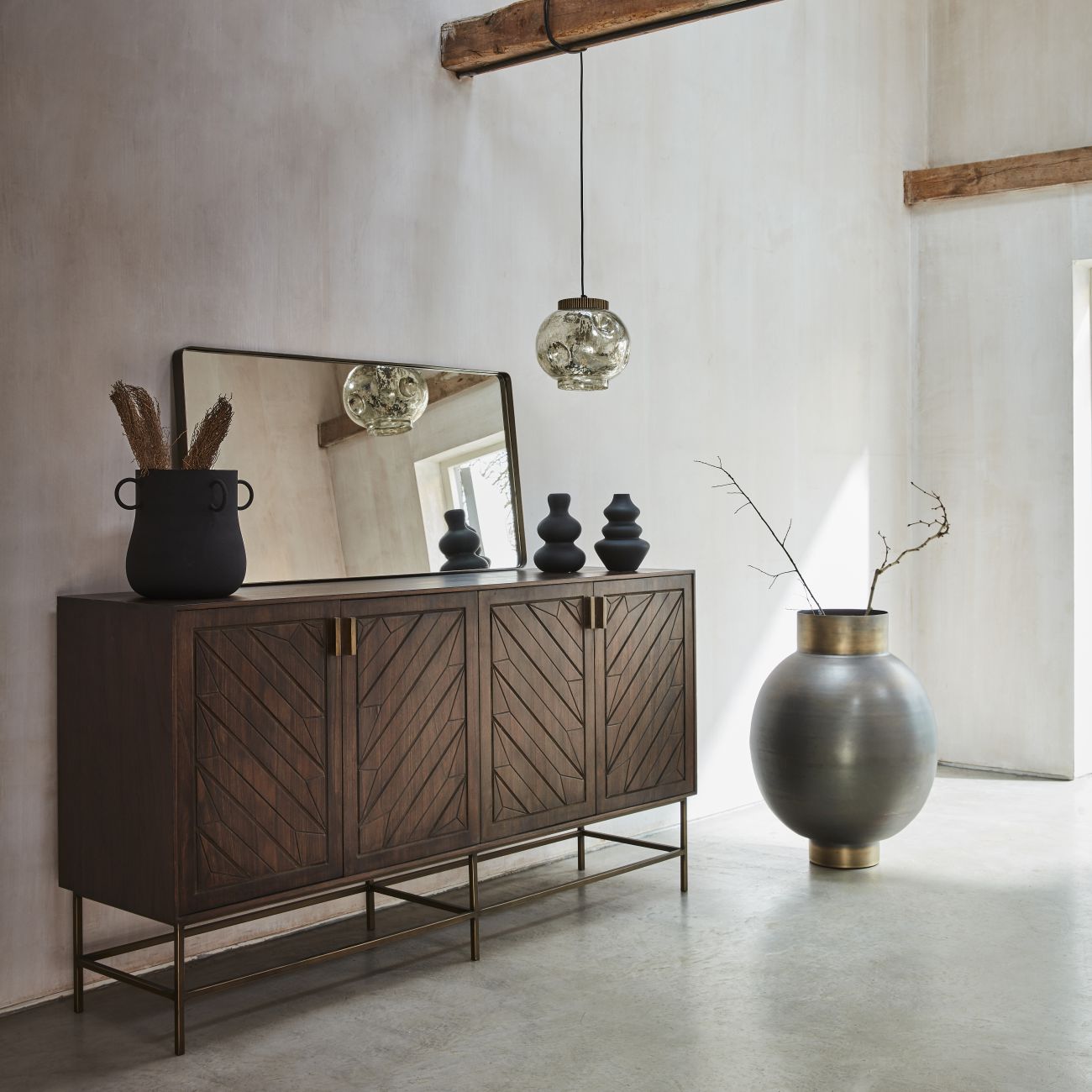 Komoda do przedpokoju to wizytówka domu. Zobacz, jaką wybrać